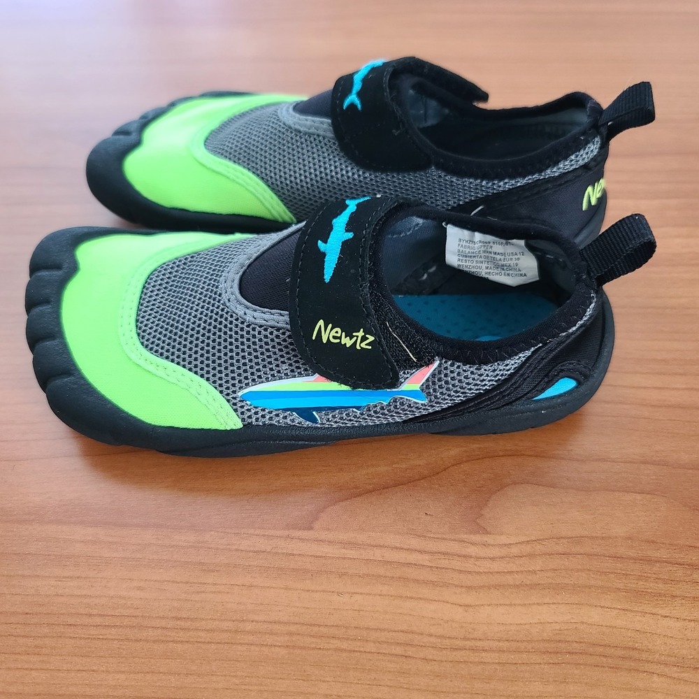 Newtz Water Shoes Green/Black‎ Kids Size 12 - Picture 2 of 6